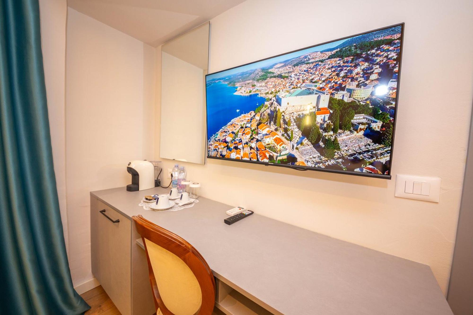 Illyrian Boutique Hotel Sarande Exterior photo