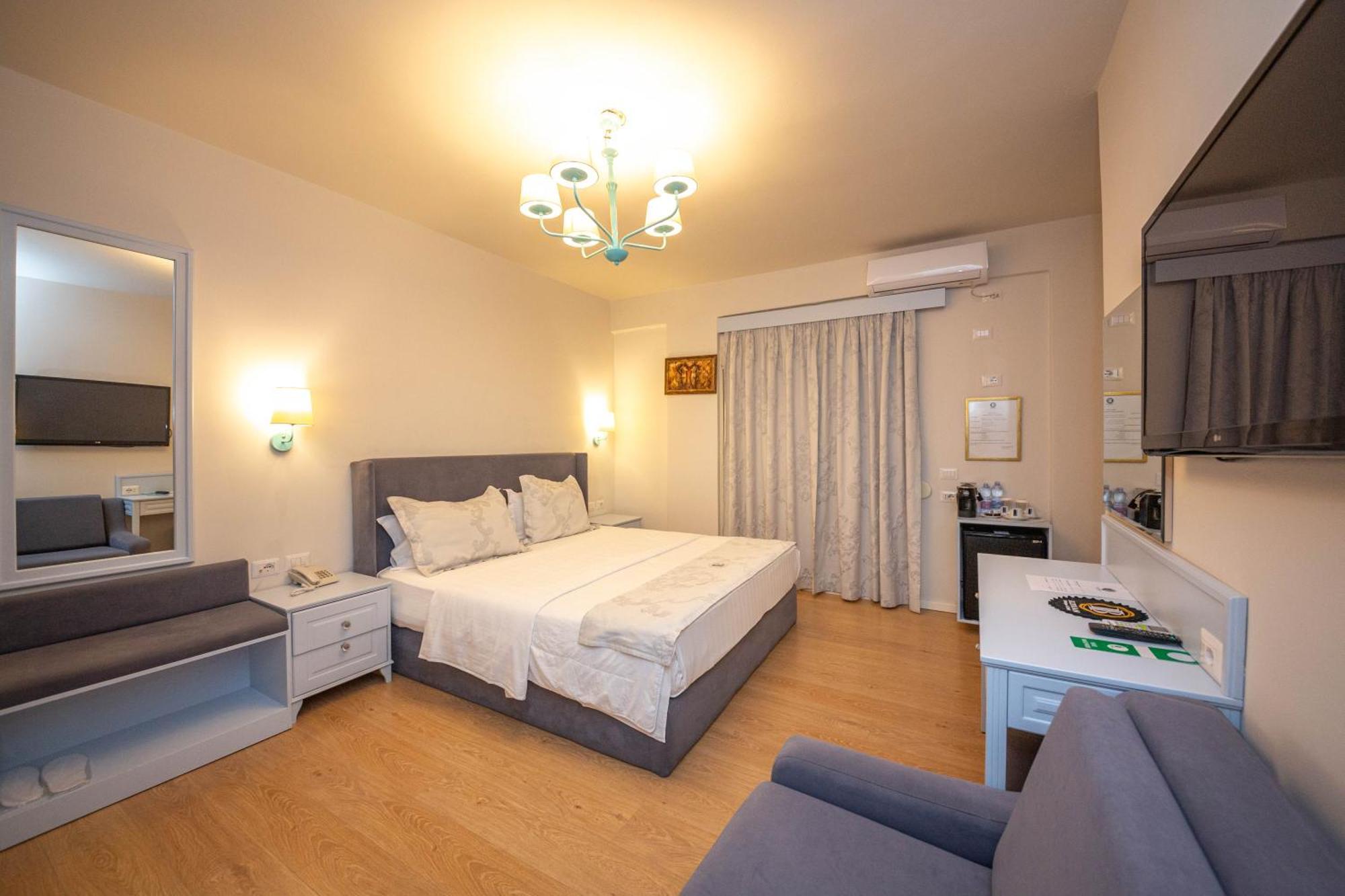 Illyrian Boutique Hotel Sarande Exterior photo