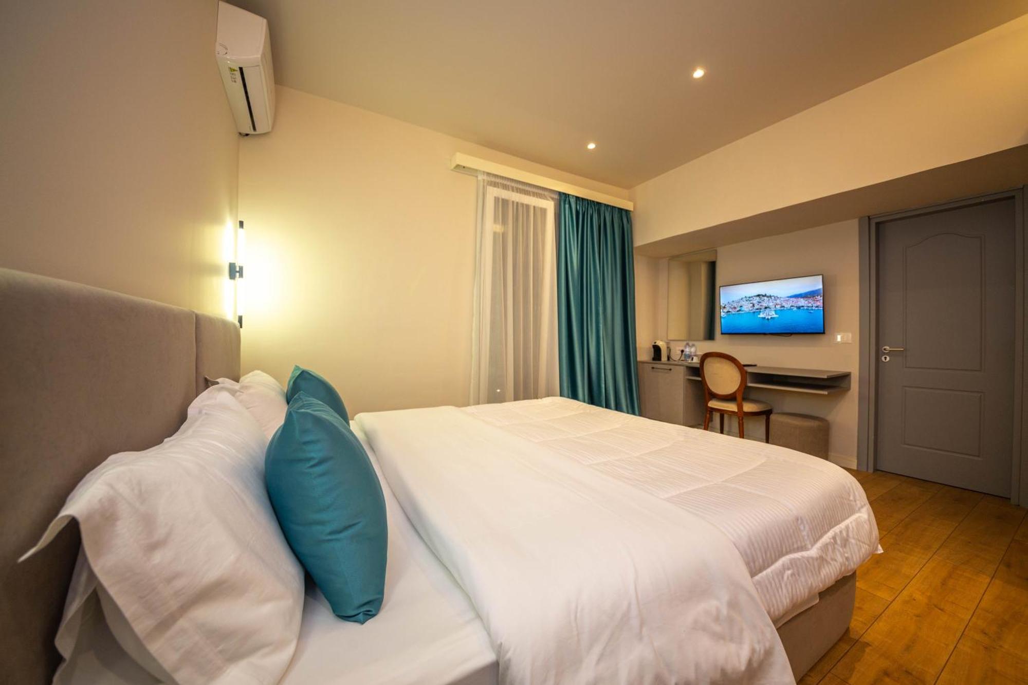 Illyrian Boutique Hotel Sarande Room photo